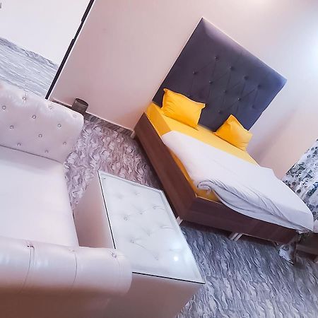 Roomshala 110 Hotel Mulaqaat - Shiv Nadar University Dadri Εξωτερικό φωτογραφία